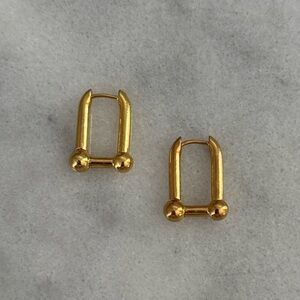 Gold Chain Link Hoop Earrings 

Brand New